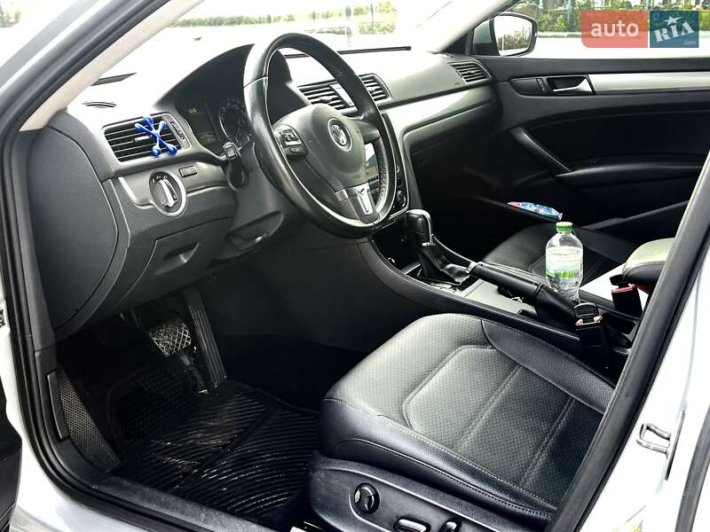 Седан Volkswagen Passat 2014 в Черновцах фото 17 Седан Volkswagen Passat 2014 в Черновцах