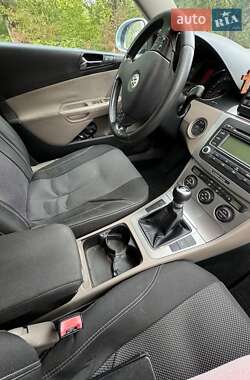 Универсал Volkswagen Passat 2006 в Львове