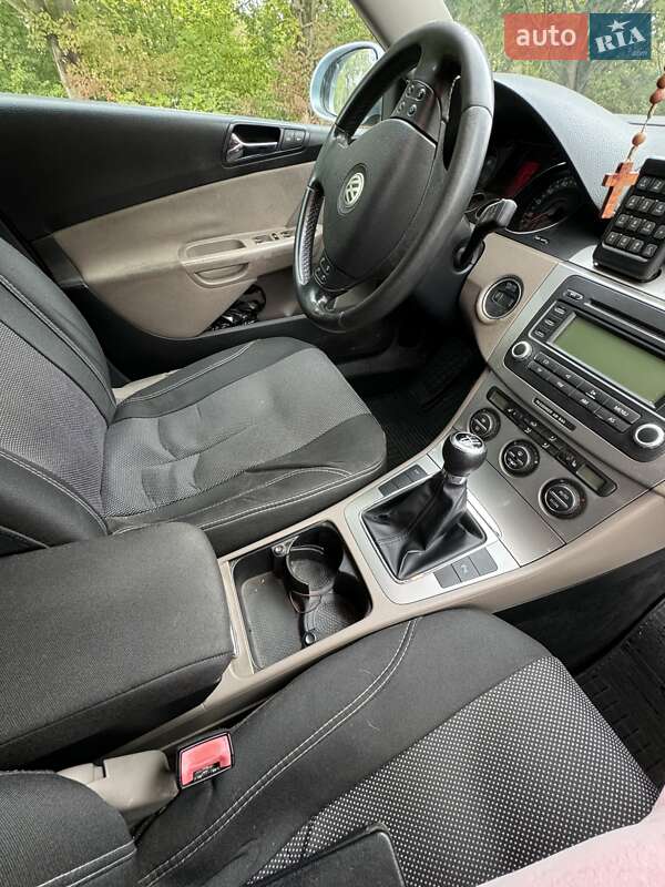 Универсал Volkswagen Passat 2006 в Львове
