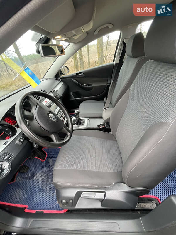 Универсал Volkswagen Passat 2007 в Мене фото 28 Универсал Volkswagen Passat 2007 в Мене