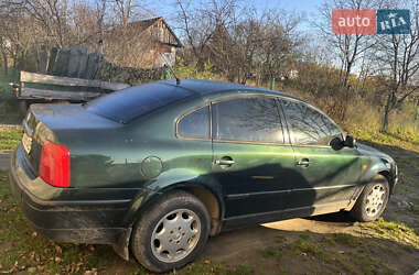 Седан Volkswagen Passat 1997 в Ходорове