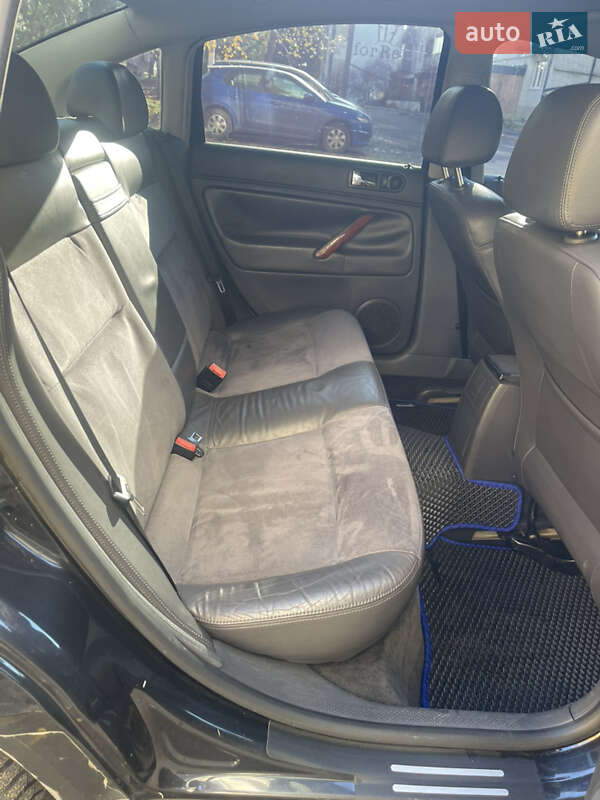 Седан Volkswagen Passat 2004 в Луцке фото 10 Седан Volkswagen Passat 2004 в Луцке