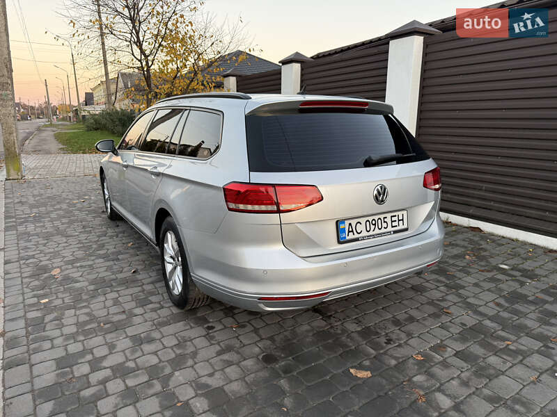 Универсал Volkswagen Passat 2016 в Луцке фото 8 Универсал Volkswagen Passat 2016 в Луцке