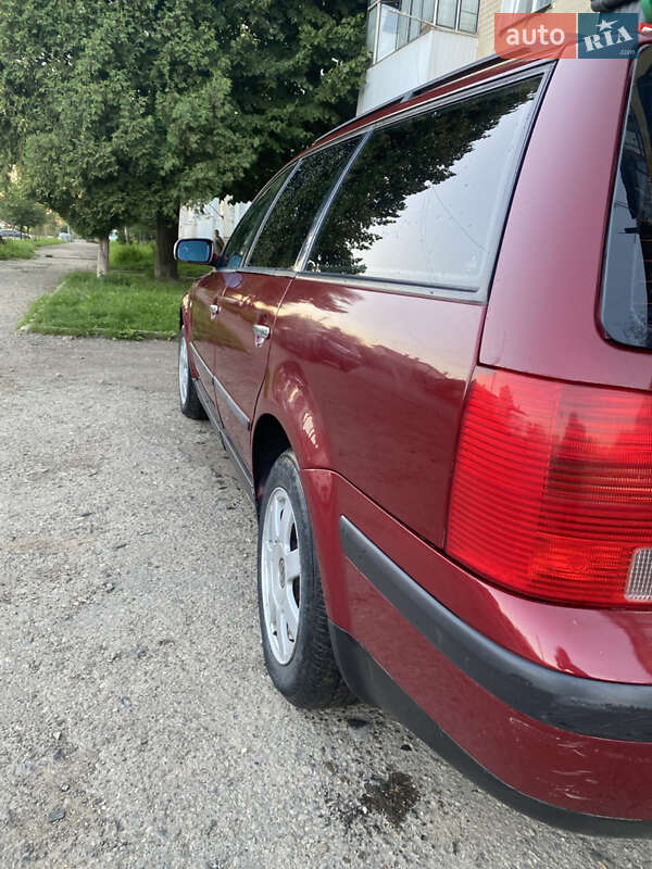 Універсал Volkswagen Passat 1998 в Самборі