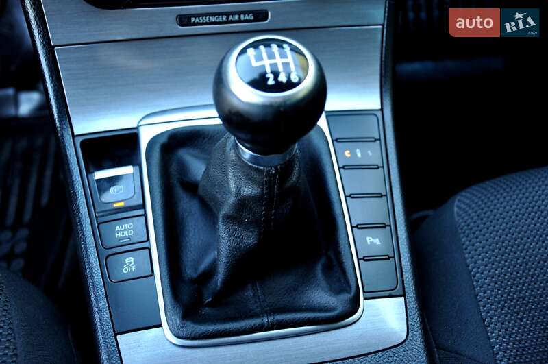 Универсал Volkswagen Passat 2011 в Львове фото 31 Универсал Volkswagen Passat 2011 в Львове