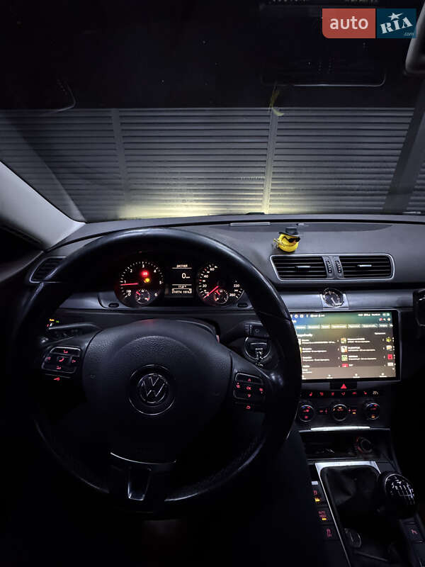 Универсал Volkswagen Passat 2013 в Черкассах