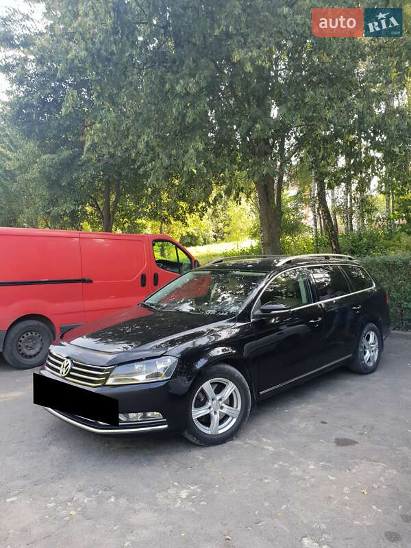 Универсал Volkswagen Passat 2013 в Тернополе