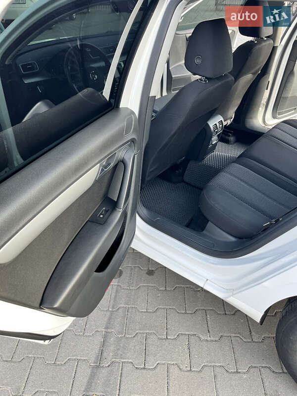 Универсал Volkswagen Passat 2011 в Хмельницком фото 19 Универсал Volkswagen Passat 2011 в Хмельницком
