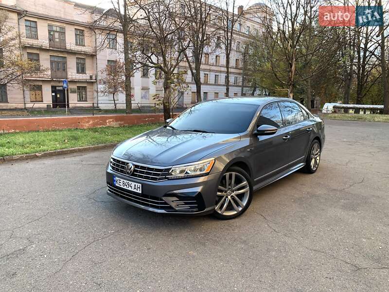 Седан Volkswagen Passat 2017 в Кривом Роге