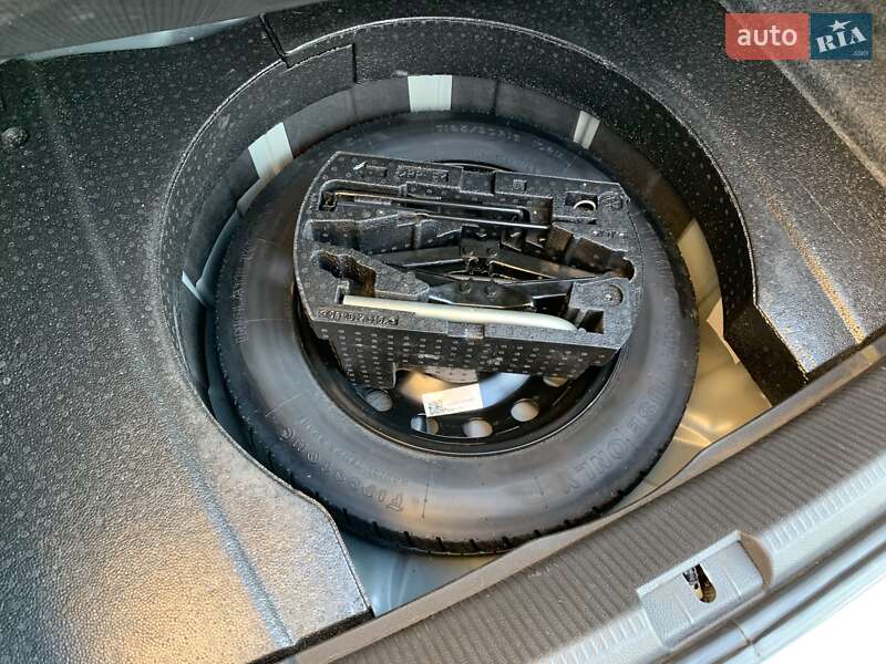 Седан Volkswagen Passat 2017 в Кривом Роге