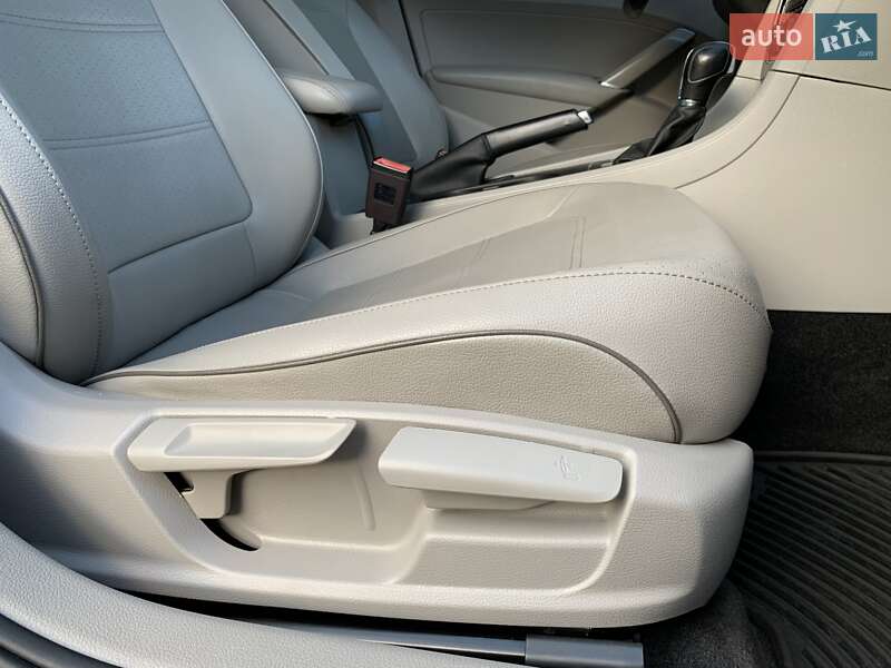 Седан Volkswagen Passat 2017 в Кривом Роге