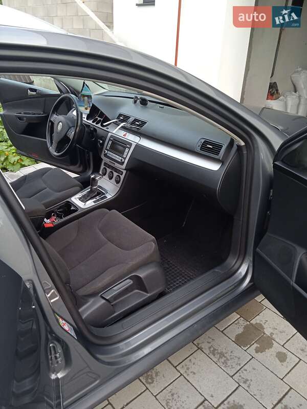 Універсал Volkswagen Passat 2008 в Тернополі