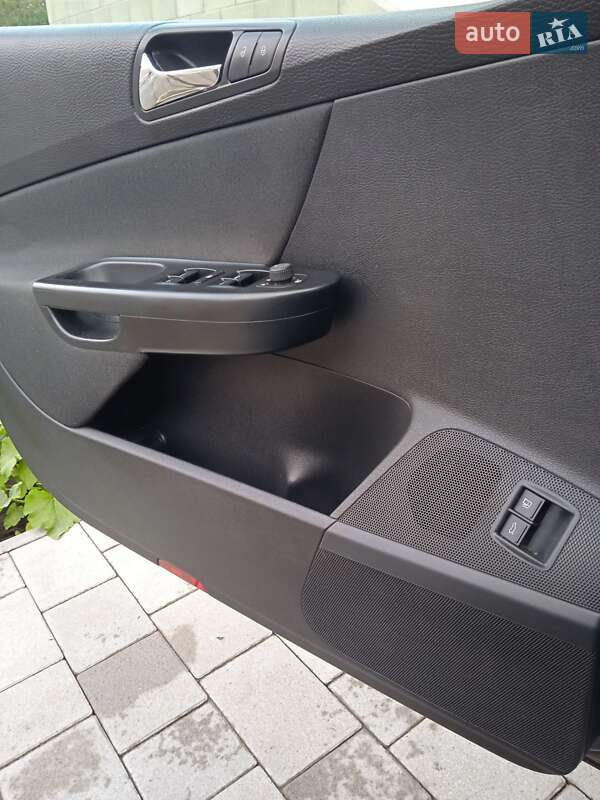 Універсал Volkswagen Passat 2008 в Тернополі