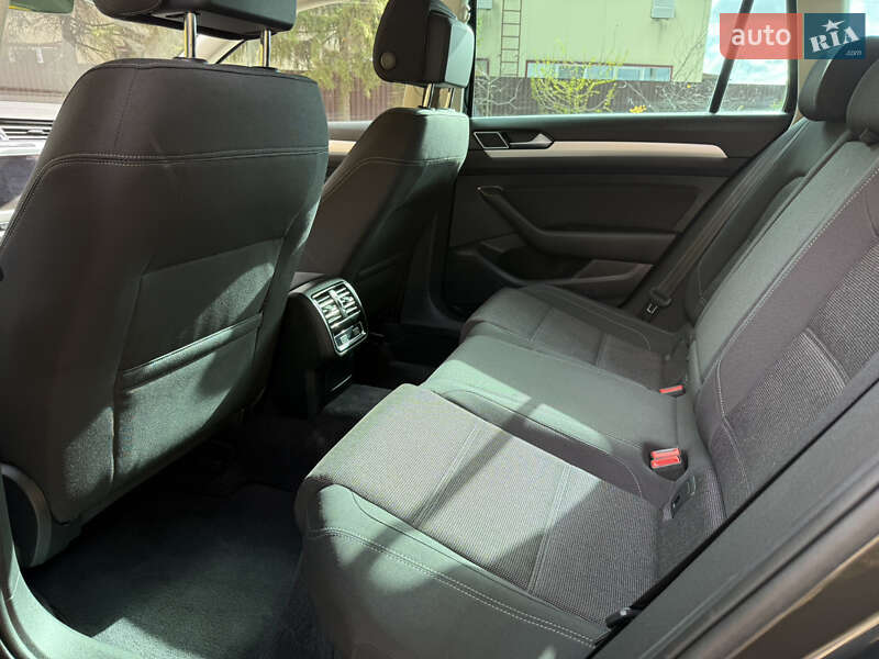Универсал Volkswagen Passat 2019 в Броварах фото 20 Универсал Volkswagen Passat 2019 в Броварах