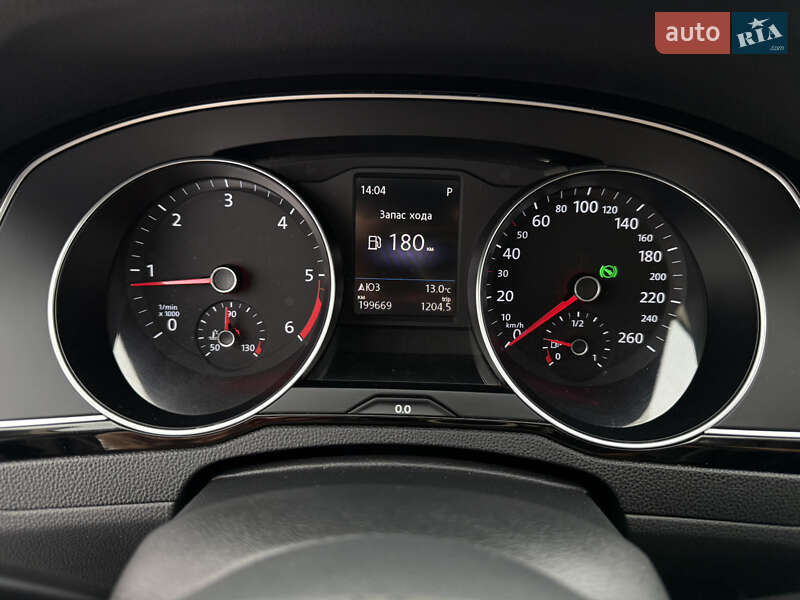 Универсал Volkswagen Passat 2020 в Бердичеве фото 32 Универсал Volkswagen Passat 2020 в Бердичеве