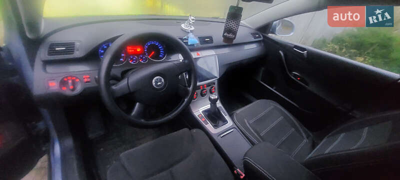Седан Volkswagen Passat 2005 в Славянске фото 7 Седан Volkswagen Passat 2005 в Славянске