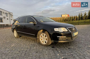 Універсал Volkswagen Passat 2009 в Рівному