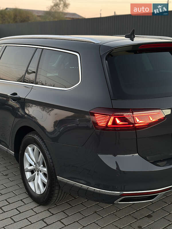 Універсал Volkswagen Passat 2020 в Ужгороді