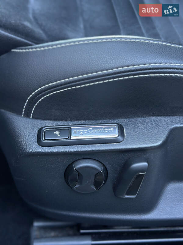 Універсал Volkswagen Passat 2020 в Ужгороді