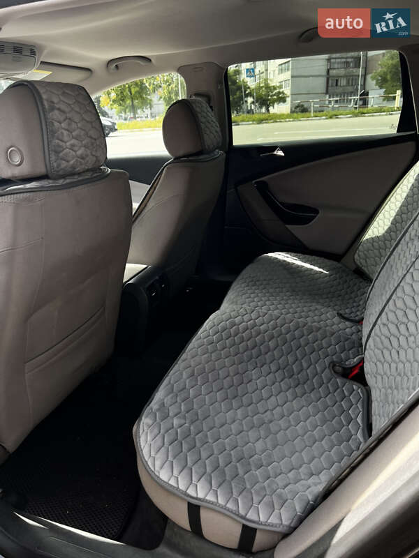 Універсал Volkswagen Passat 2005 в Сумах