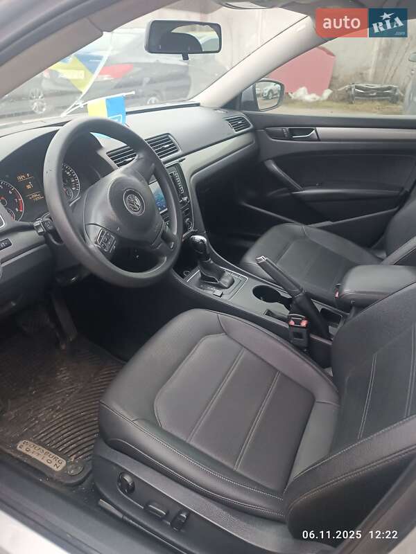 Седан Volkswagen Passat 2012 в Сумах