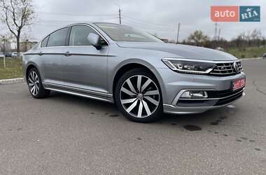 Седан Volkswagen Passat 2019 в Кривому Розі