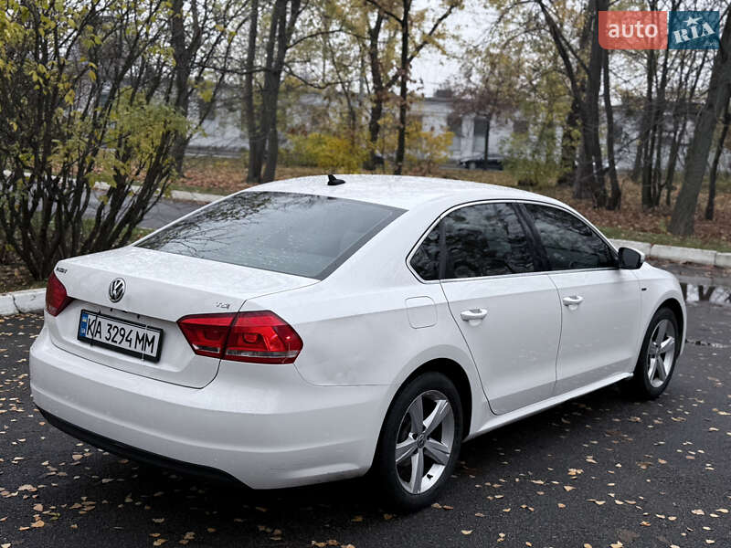 Седан Volkswagen Passat 2015 в Киеве