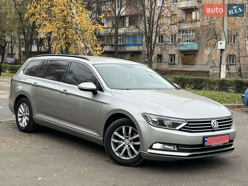 Універсал Volkswagen Passat 2015 в Миколаєві