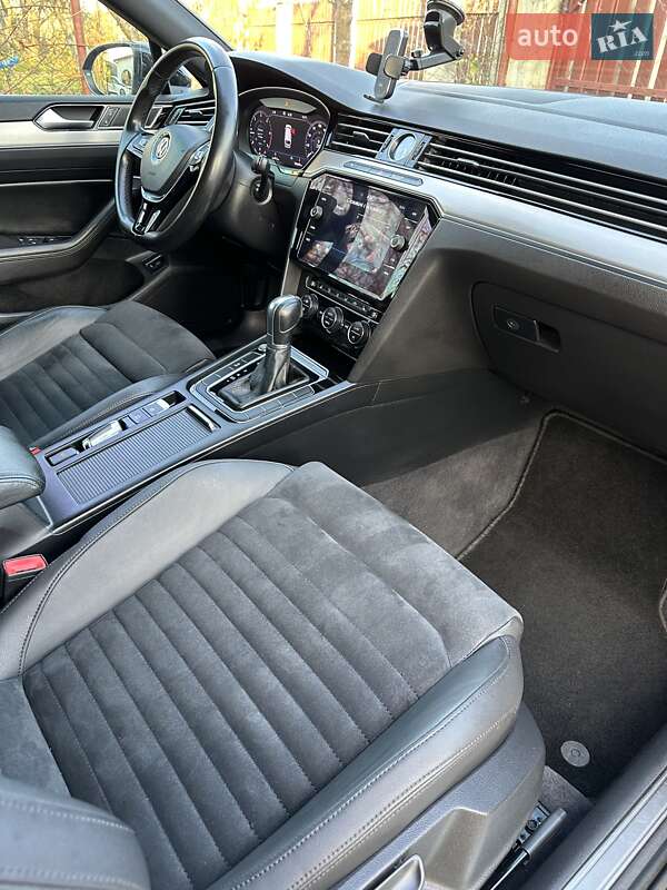Универсал Volkswagen Passat 2019 в Стрые
