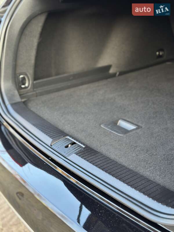 Универсал Volkswagen Passat 2019 в Стрые