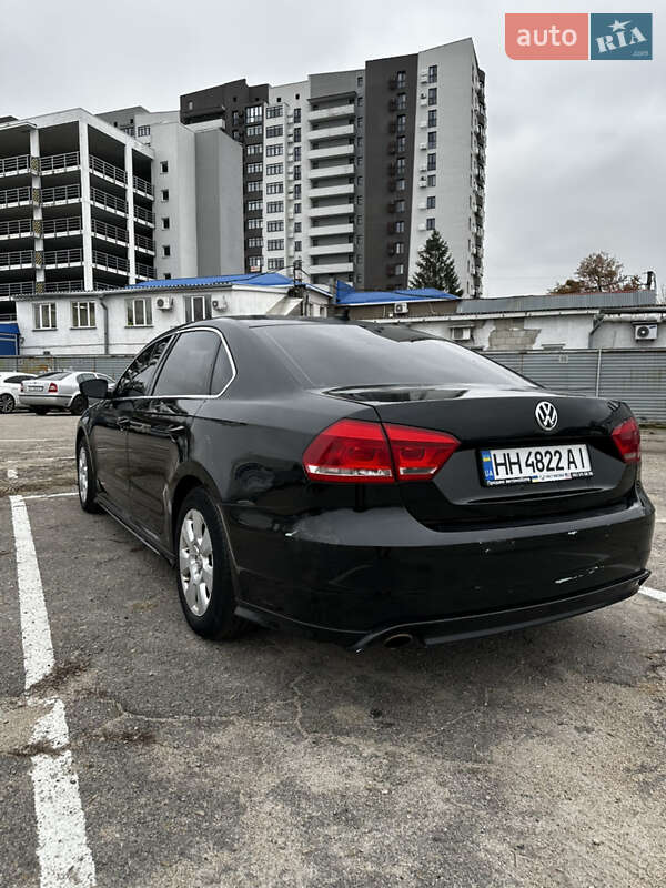 Седан Volkswagen Passat 2012 в Харькове