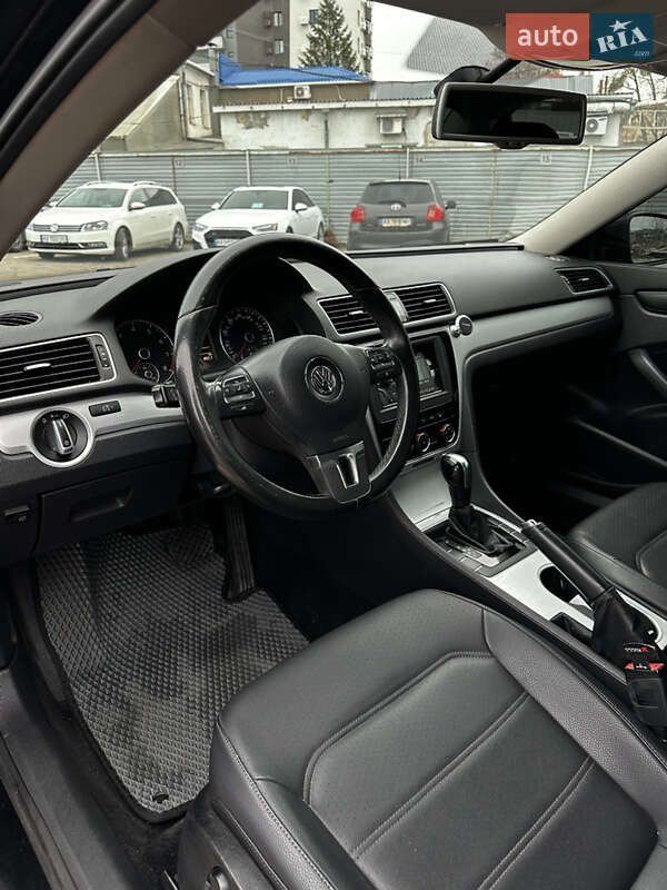 Седан Volkswagen Passat 2012 в Харькове