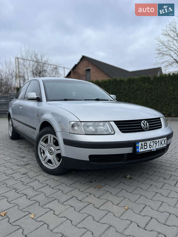 Volkswagen Passat 1998 Volkswagen Passat 1998