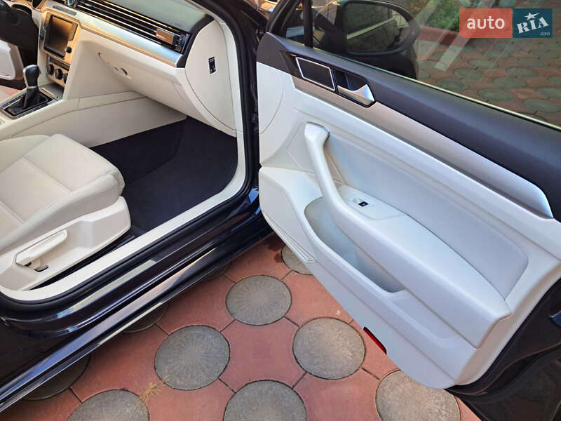 Седан Volkswagen Passat 2016 в Виннице фото 51 Седан Volkswagen Passat 2016 в Виннице