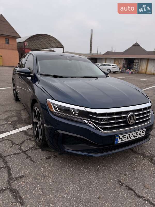 Седан Volkswagen Passat 2020 в Первомайске