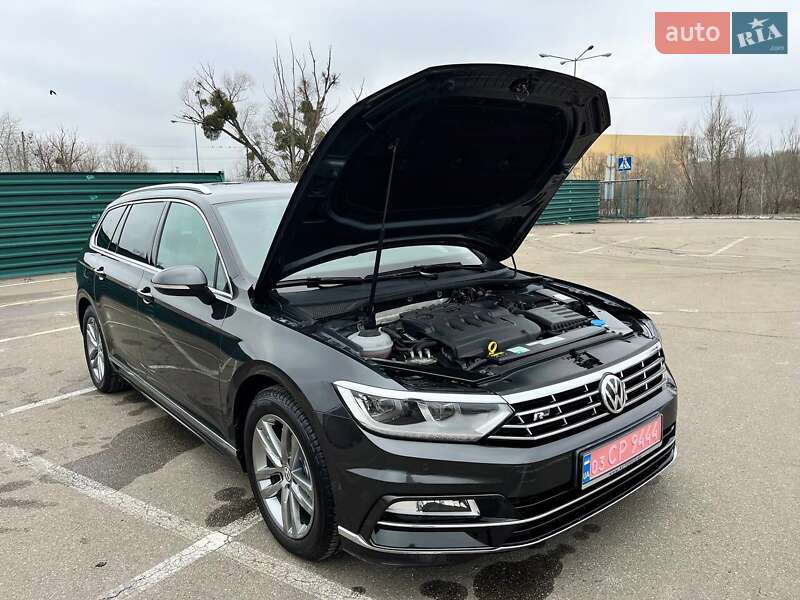 Универсал Volkswagen Passat 2017 в Киеве