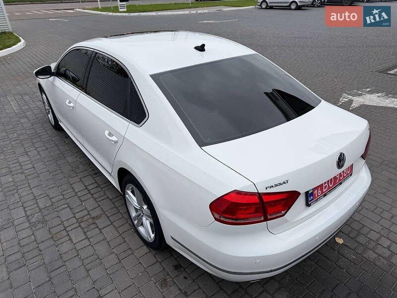 Седан Volkswagen Passat 2014 в Одессе
