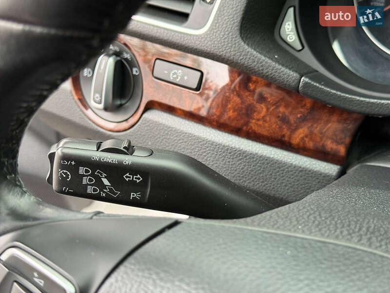 Седан Volkswagen Passat 2014 в Одессе