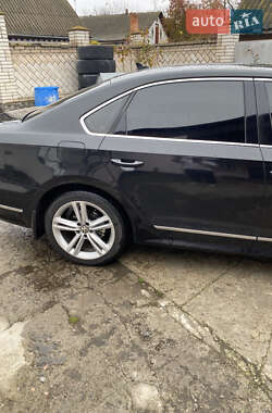 Седан Volkswagen Passat 2013 в Умани