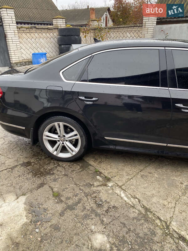 Седан Volkswagen Passat 2013 в Умані