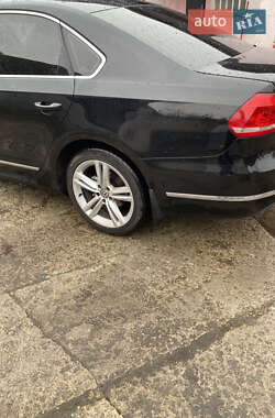 Седан Volkswagen Passat 2013 в Умани