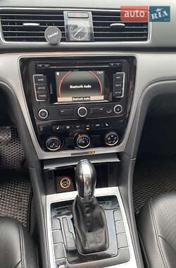 Седан Volkswagen Passat 2013 в Умани