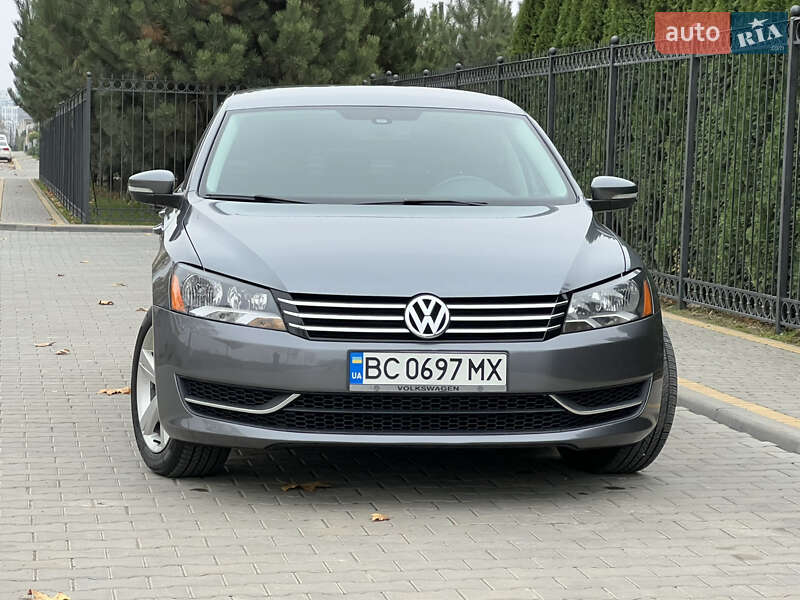 Седан Volkswagen Passat 2013 в Одессе