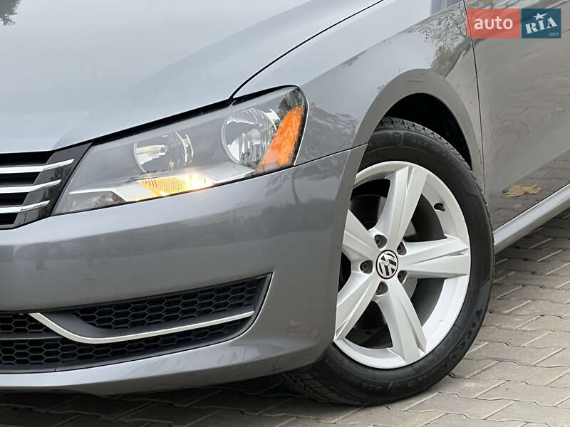 Седан Volkswagen Passat 2013 в Одессе
