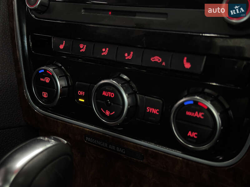 Седан Volkswagen Passat 2013 в Николаеве