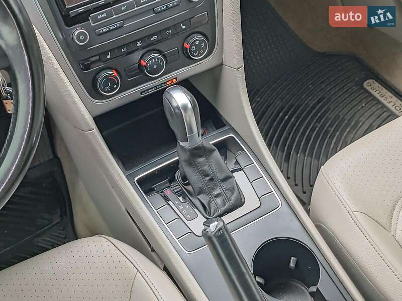 Седан Volkswagen Passat 2014 в Харькове фото 17 Седан Volkswagen Passat 2014 в Харькове