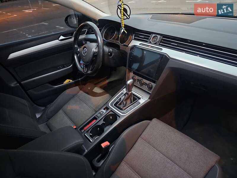 Седан Volkswagen Passat 2016 в Броварах фото 10 Седан Volkswagen Passat 2016 в Броварах