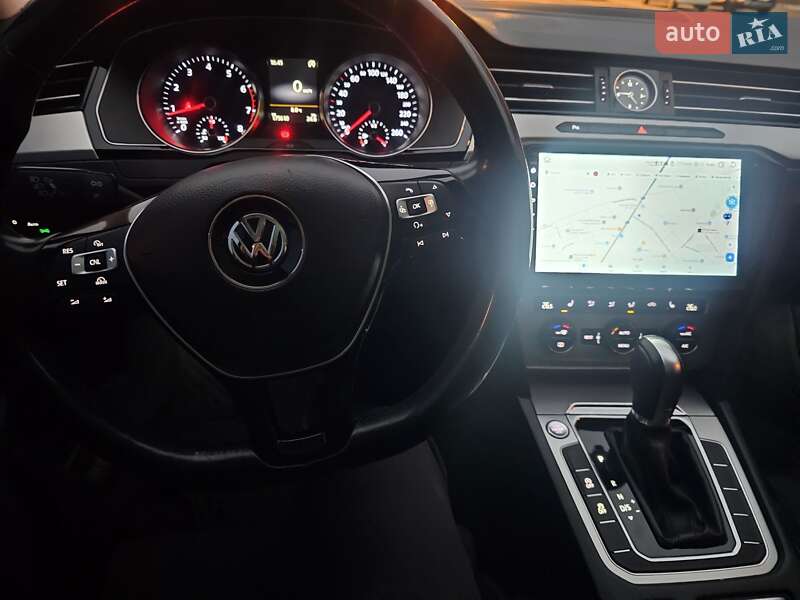 Седан Volkswagen Passat 2016 в Броварах фото 59 Седан Volkswagen Passat 2016 в Броварах
