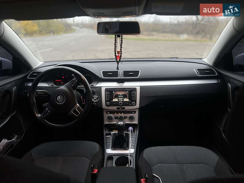 Седан Volkswagen Passat 2012 в Подільську