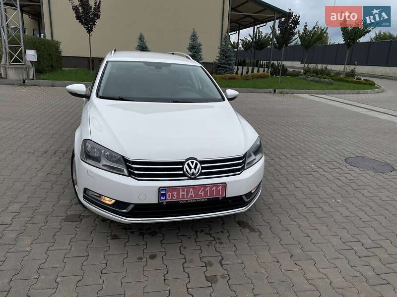 Универсал Volkswagen Passat 2011 в Луцке фото Универсал Volkswagen Passat 2011 в Луцке